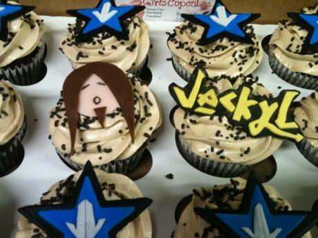 Cupcake Adventures With Flaunt!
