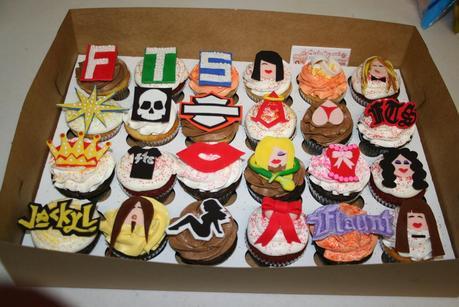 Cupcake Adventures With Flaunt!