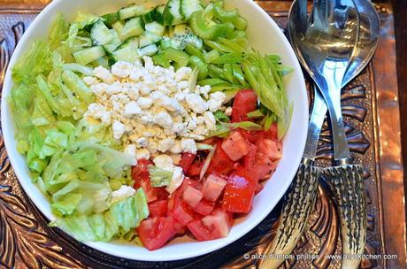 ~iceberg gorgonzola salad~