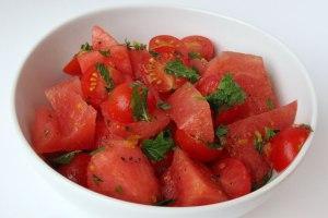 watermelon-tomato-salad