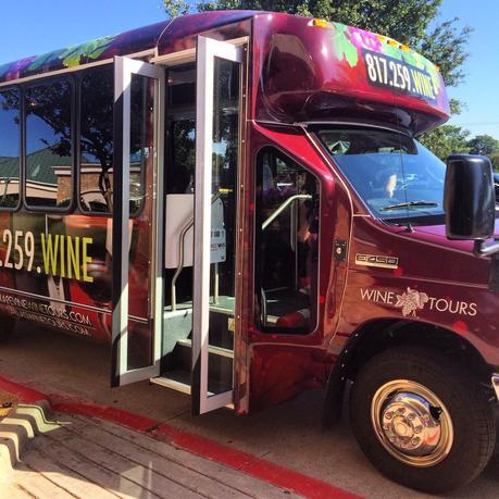 Perfect Pairing: Girls' Night Out with Grapevine Wine Tours {Discount!}