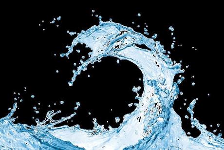 Lakme Reveals the next big trend in ‘skincare’ – GLOSSY SKIN!!