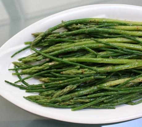 Samphire asparagus vinaigrette tight