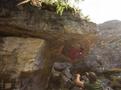 Spenser on an epic open project- Nerf Roof. They say this line will take Okanagan bouldering to the next level, now someone just needs to come and send it!