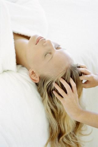 how to use jojoba oil