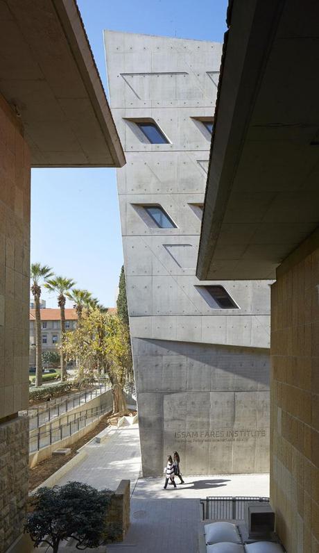 44zaha-hadid-Issam-Fares-Institute-for-Public-Policy-and-International-Affairs-at-the-American-University-of-Beirut