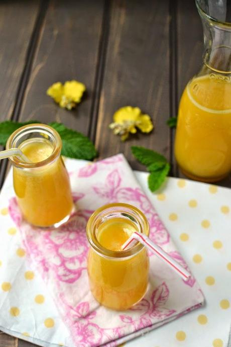 Apple-Orange Mocktail