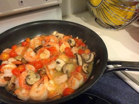 Creamy Gruyere Pasta with Shrimp, Tomatoes, and Mushrooms #CKMondaviHeroes