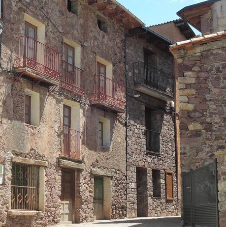 Casas en Noales (Huesca).