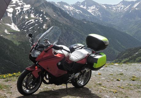 Rosaura en la cima de los Pirineos (Andorra)