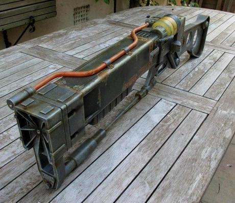 This Awesome Handmade Fallout 3 Wazer Wifle Could Be Yours for £395 fallout-wazer-wifle-33