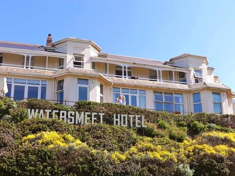 Seaviews, Stargazing, Sand & Sunshine....A Perfect Night At The Watersmeet Hotel