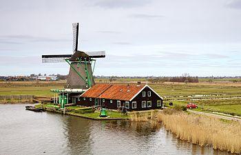 English: De Zoeker (the Seeker) windmill in Za...