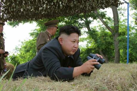 Kim Jong Un observes an artillery exercise of the Hwa Islet Defense Detachment (Photo: Rodong Sinmun).