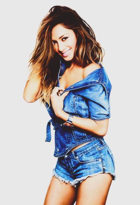 Nicole Scherzingers Covers Cosmopolitan