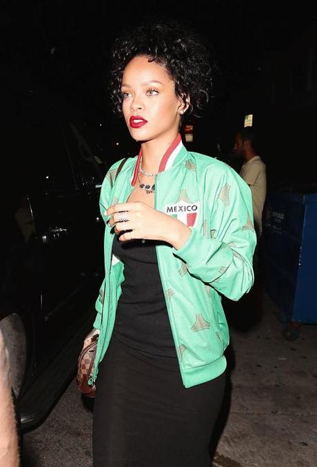 Rihanna Dines At Giorgio Baldi