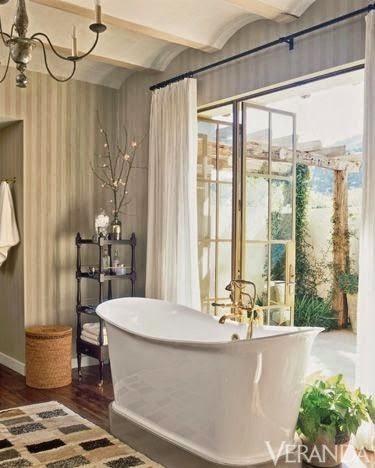 Weekend Roomspiration: Beautiful Kitchens, Living Rooms, Family Rooms, Bedrooms, and More