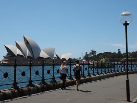 P1110027 シドニーで穏やかな潮風に包まれて / The ocean breeze blows in Sydney