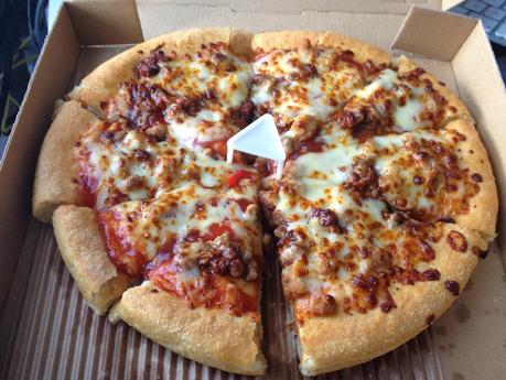 Today's Review: Pizza Hut's BBQ Pork Feast
