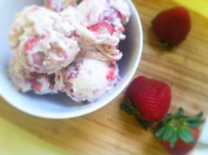 Strawberry Frozen Yogurt (top)