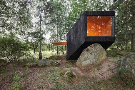 build | forest retreat