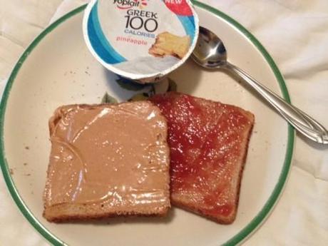 toast-yogurt-breakfast