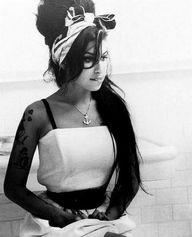 ✝☮✿★ Amy Winehouse ✝ http://ift.tt/VLgZse