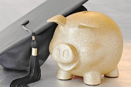 Ways to give Money as a Graduation Gifts