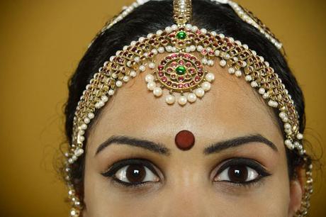 bride forehead decoration