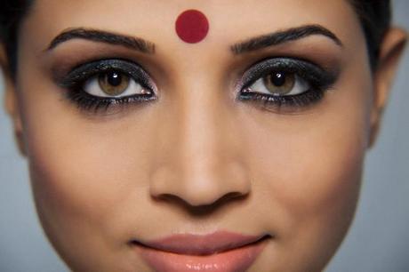 indian bride bindi