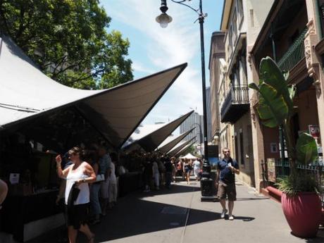 P1110072 昼下がりの賑わい，ロックスマーケット / The Rocks Markets, Sydney