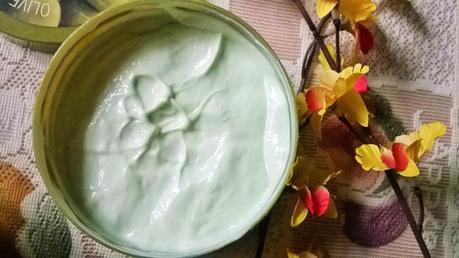 The Body Shop Olive Body Scrub & Body Butter Review