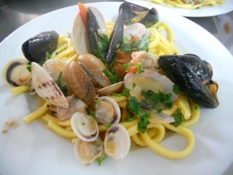 frutta-di-mare-con-pesto.jpg