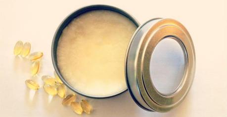 Almond-beeswax-shea butter anti aging cream