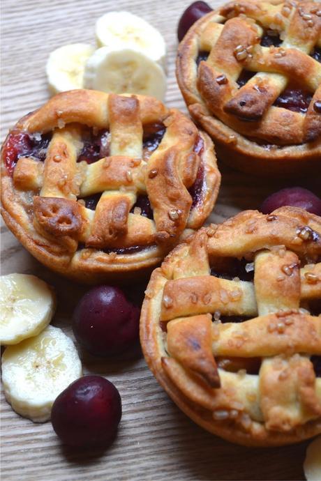 shortcrust pies filled with cherries and banana