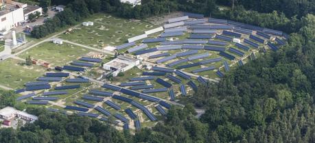 New technologies for the “Energiewende” are being tested in the solar power storage park on Campus North of the KIT