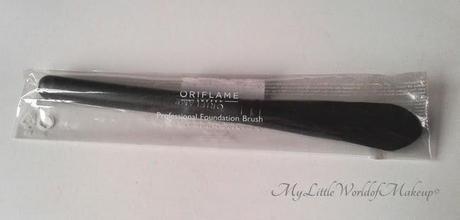 Oriflame Professional Foundation Brush Review