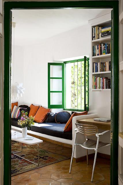 kelly-green-window-trim