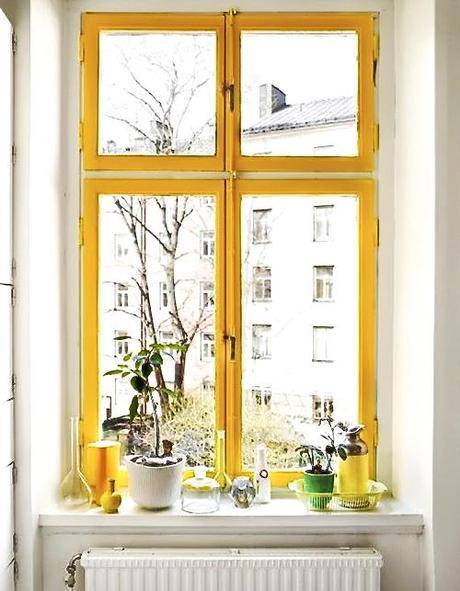 interior-yellow-window