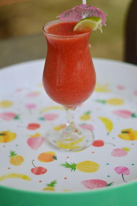 healthy strawberry daiquiri #SweetNLowStars