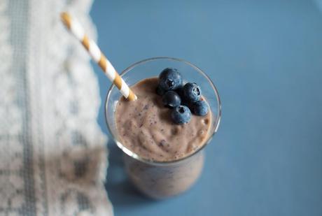 Little One Eats: Blueberry Avocado Smoothie SmoothieWEB