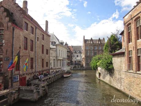 Adorable, picturesque Bruges: Continuing on with my summer 2010 backpacking trip