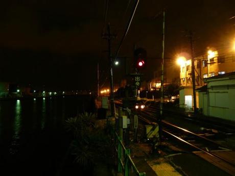 947eb9536cd7bb293b80b361a98ed538 深夜の鶴見線, 駅風景 / The Tsurumi Line at midnight