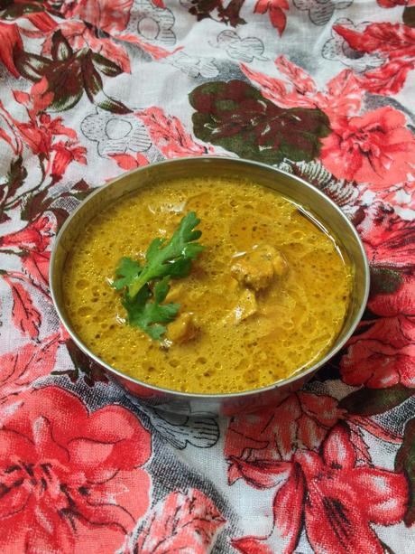 Milagu Kozhi Kuzhambu | Chicken Pepper Stew
