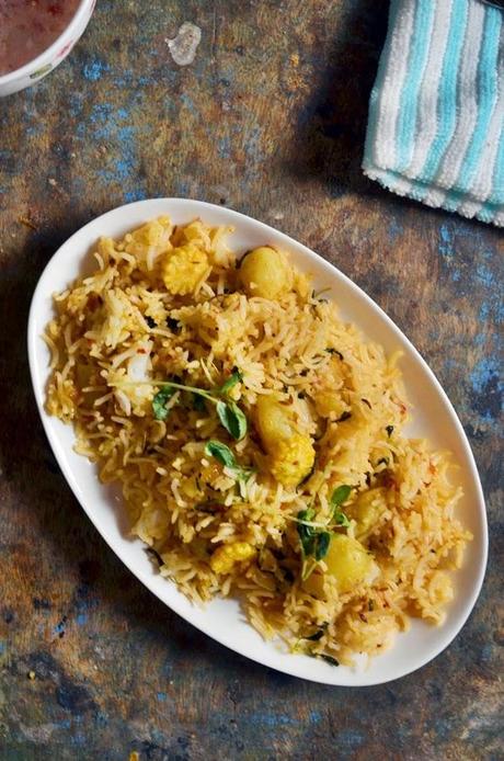 Aloo methi pulao recipe | how to make pulao with potato and methi leaves