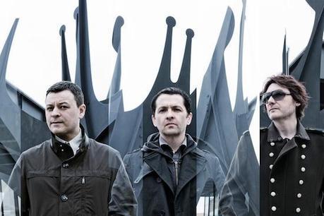 Track Of The Day: Manic Street Preachers - 'Between The Clock And The Bed'