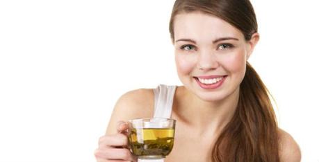 Use Green Tea to Deal With Acne and Breakouts