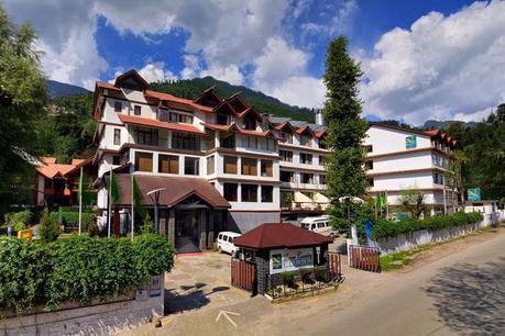 Famous Resorts in Manali for a Honeymoon Couple