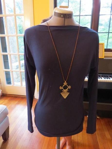 what necklace boatneck top