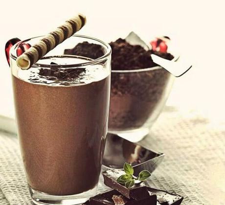 A Low-Cal Chocolate Milkshake Recipe